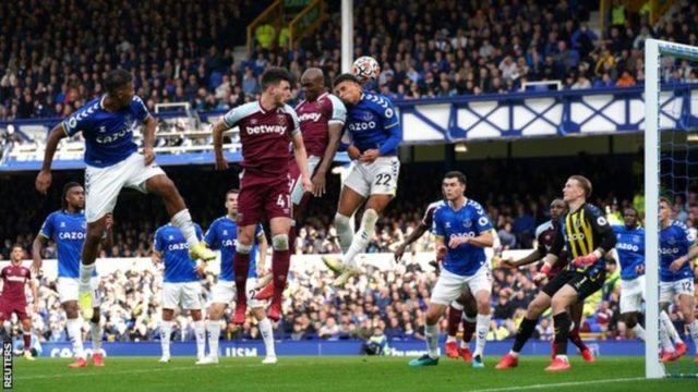 Everton 0 - 1 West Ham United Everton 0 - 1 West Ham United