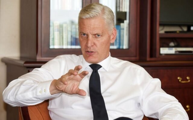 Andre De Ruyter Andre De Ruyter