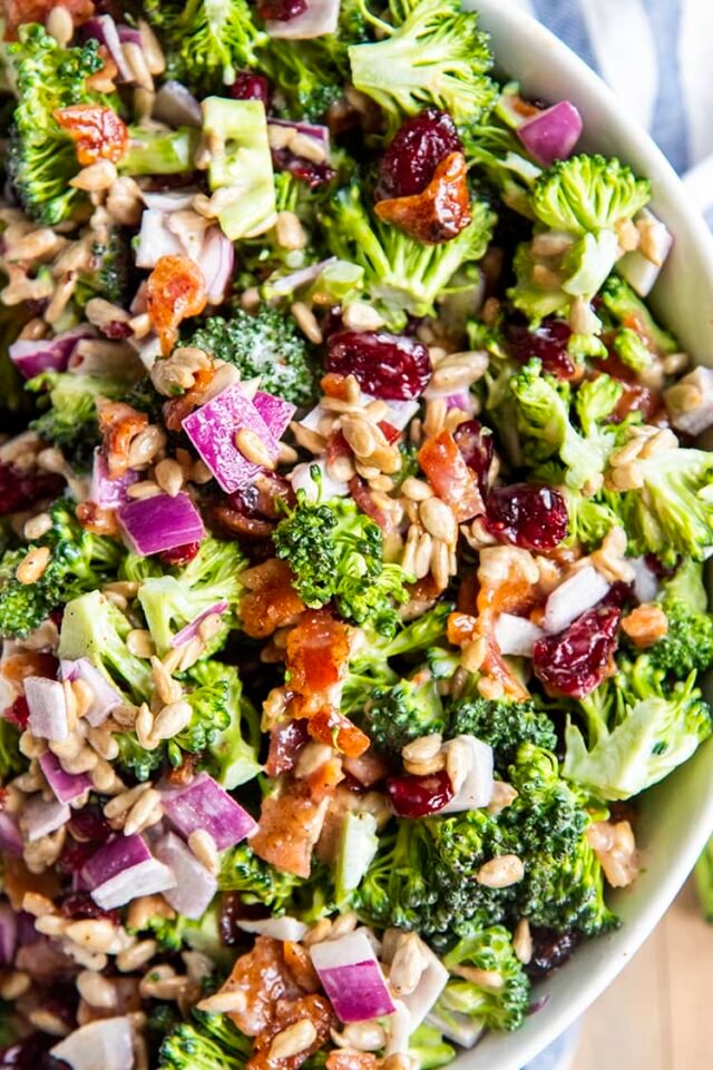 CREAMY BROCCOLI SLAW SALAD