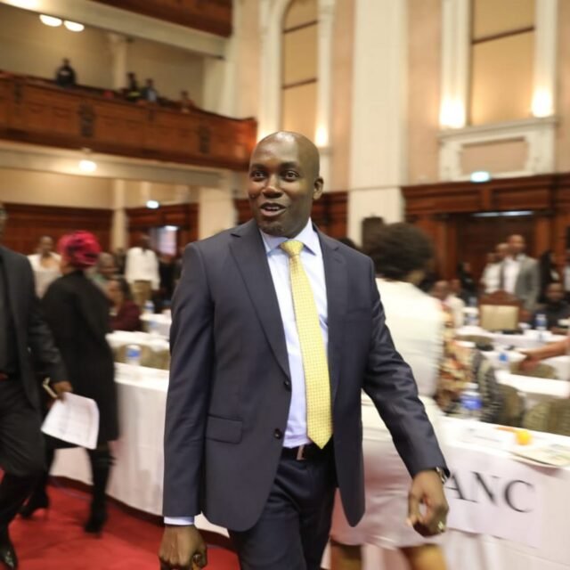 Mxolisi Kaunda Mxolisi Kaunda