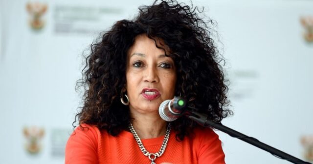 Minister Lindiwe Sisulu