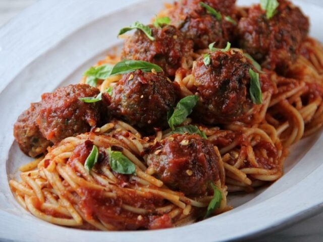 Spaghetti and Turkey Meatballs Spaghetti and Turkey Meatballs