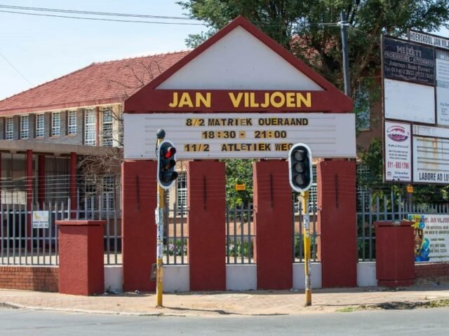 Hoërskool Jan Viljoen teacher