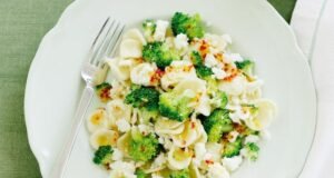 Pasta with broccoli and feta recipe