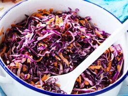 Red cabbage and craisin coleslaw recipe
