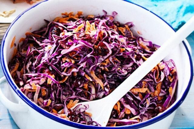 Red cabbage and craisin coleslaw recipe Red cabbage and craisin coleslaw recipe