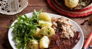 Rump steak with mushroom sauce