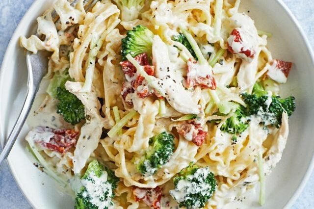 chicken and broccoli pasta recipe 5-ingredient chicken and broccoli pasta recipe