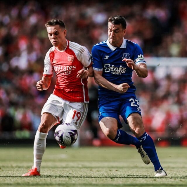 Arsenal 2 - 1 Everton Arsenal 2 - 1 Everton