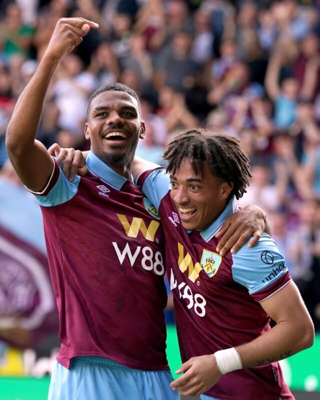 Burnley 1- 2 Nottingham Forest Burnley 1-2 Nottingham Forest