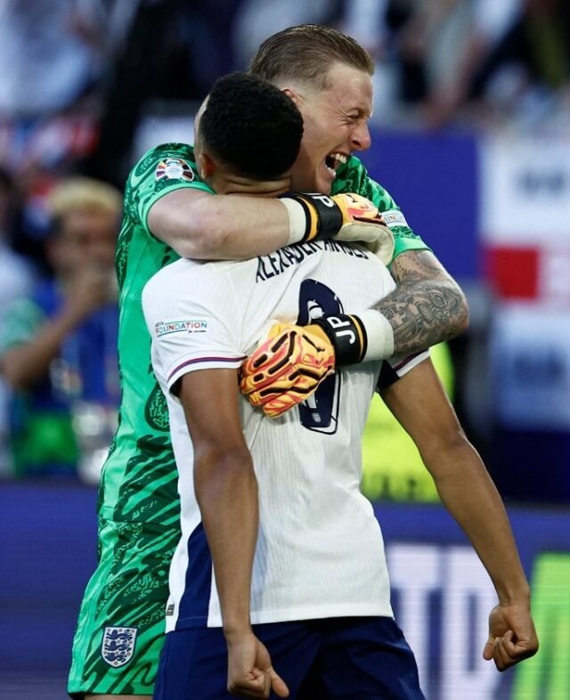 England win 5-3 on penalties