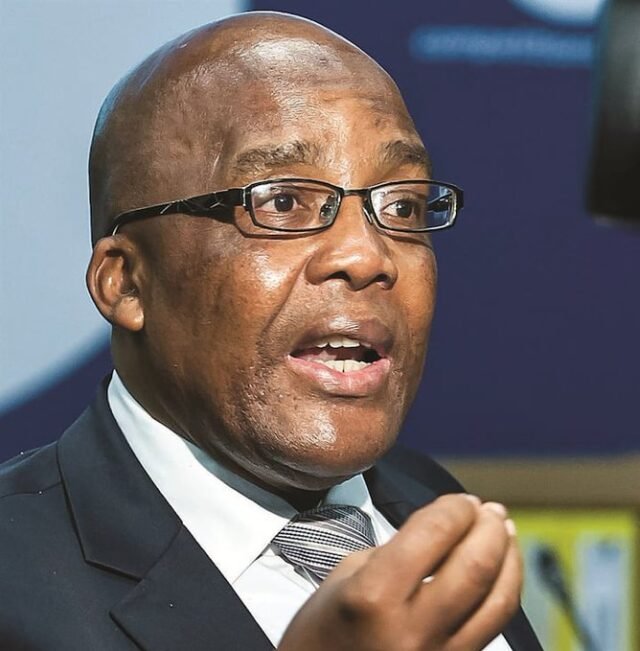 Aaron Motsoaledi1 Aaron Motsoaledi