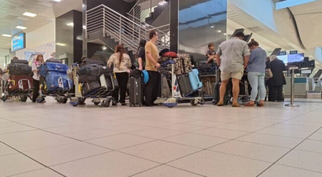 Group of Afrikaners flee SA for a new life in the US