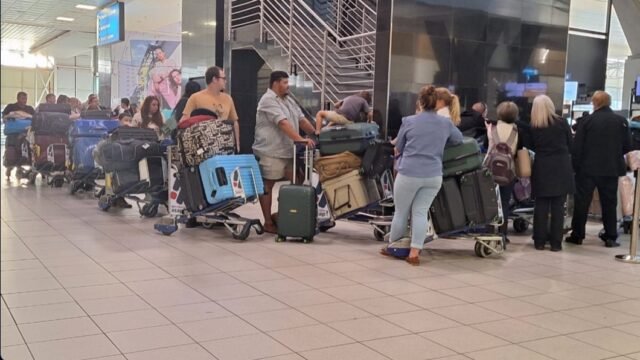 Group of Afrikaners flee SA for a new life in the US1 Group of Afrikaners