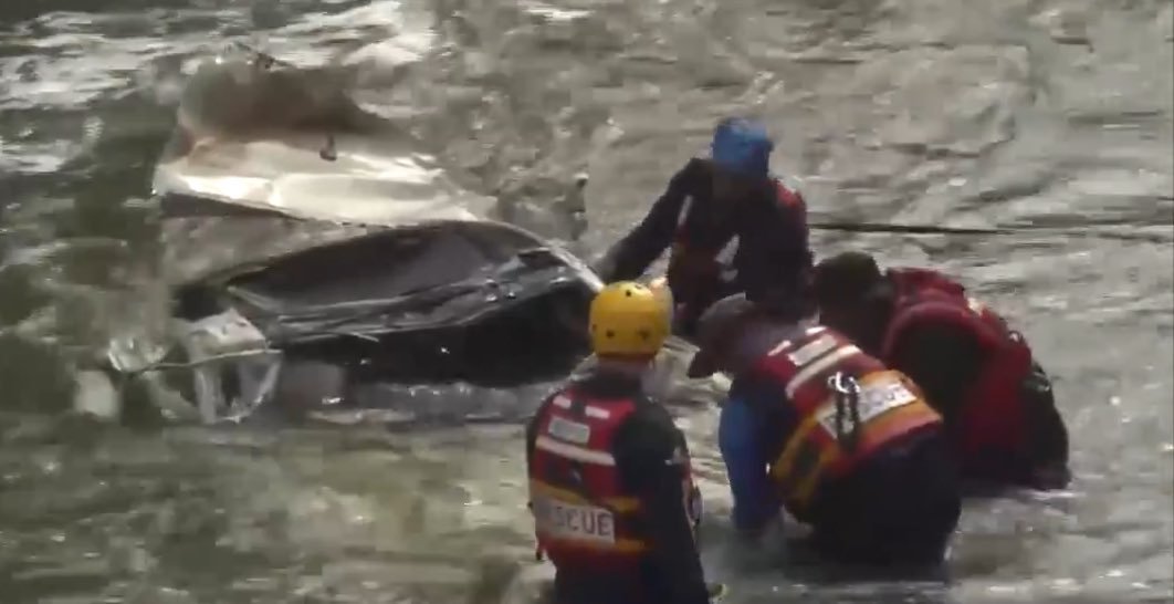 VW Polo in which 3 cops went missing in recovered from Hennops River