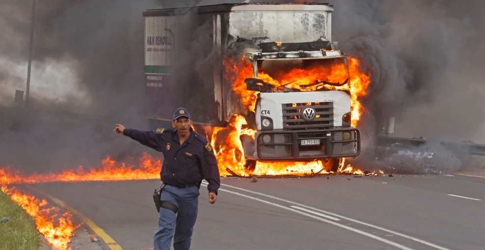 truck drivers torched in SA