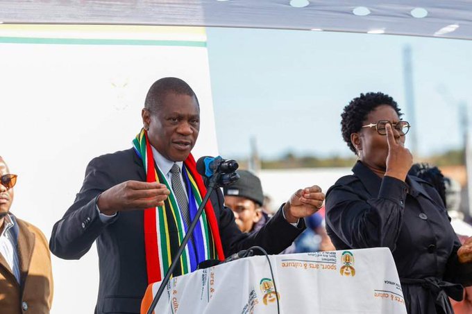 Paul Mashatile encourages youth
