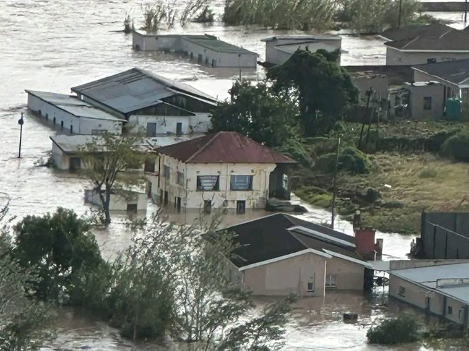 Seven killed in Eastern Cape floods