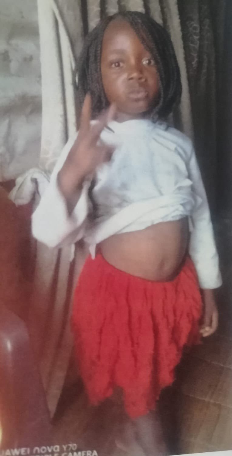 Police on hunt for suspects