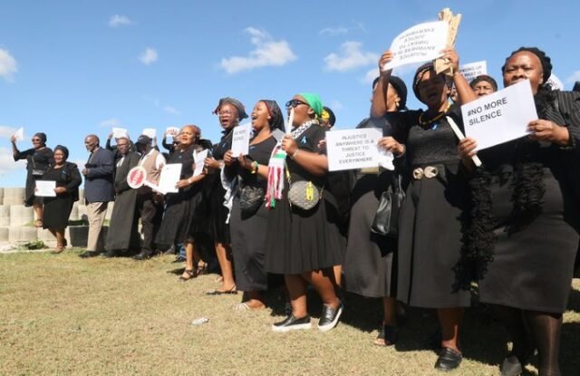 body found behind prison in Paarl