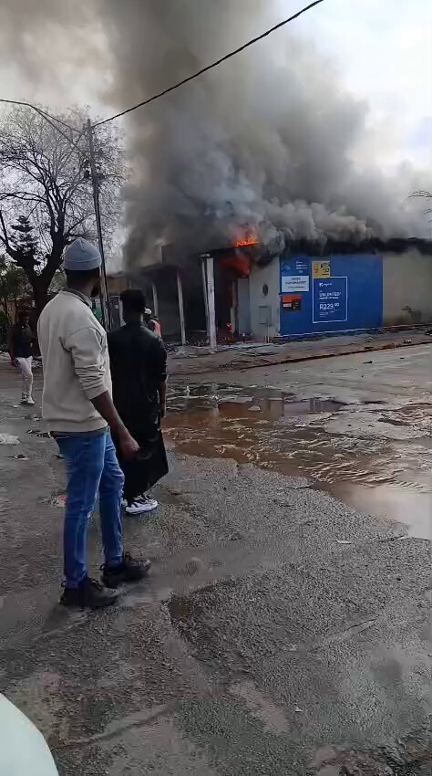 Building fire in Mayfair