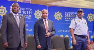 Cyril Ramaphosa and Senzo Mchunu