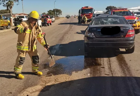 Disabled driver rescued from Mercedes-Benz crash, where he was trapped in Pretoria