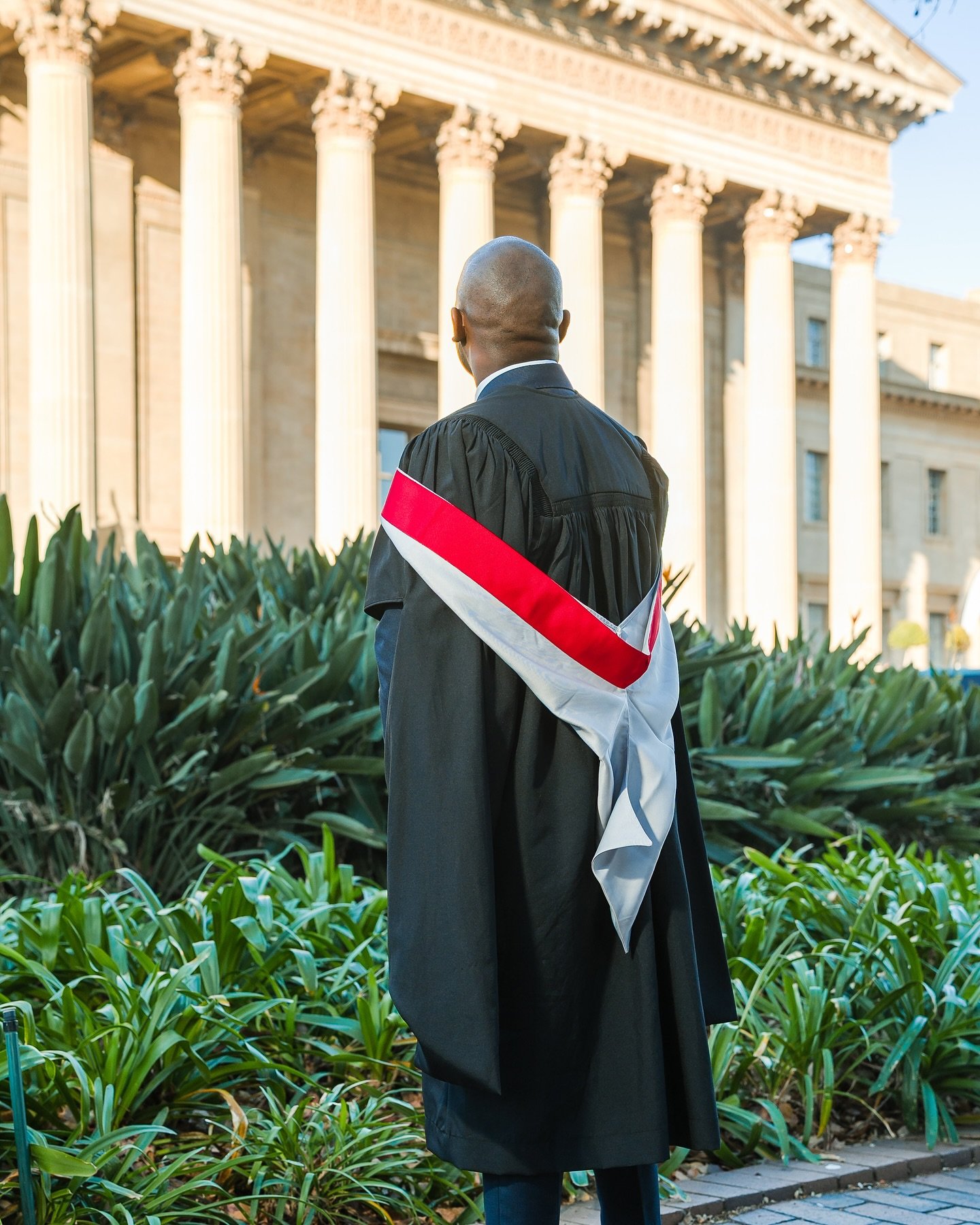 Dr Musa Mthombeni earns Master of Medicine degree