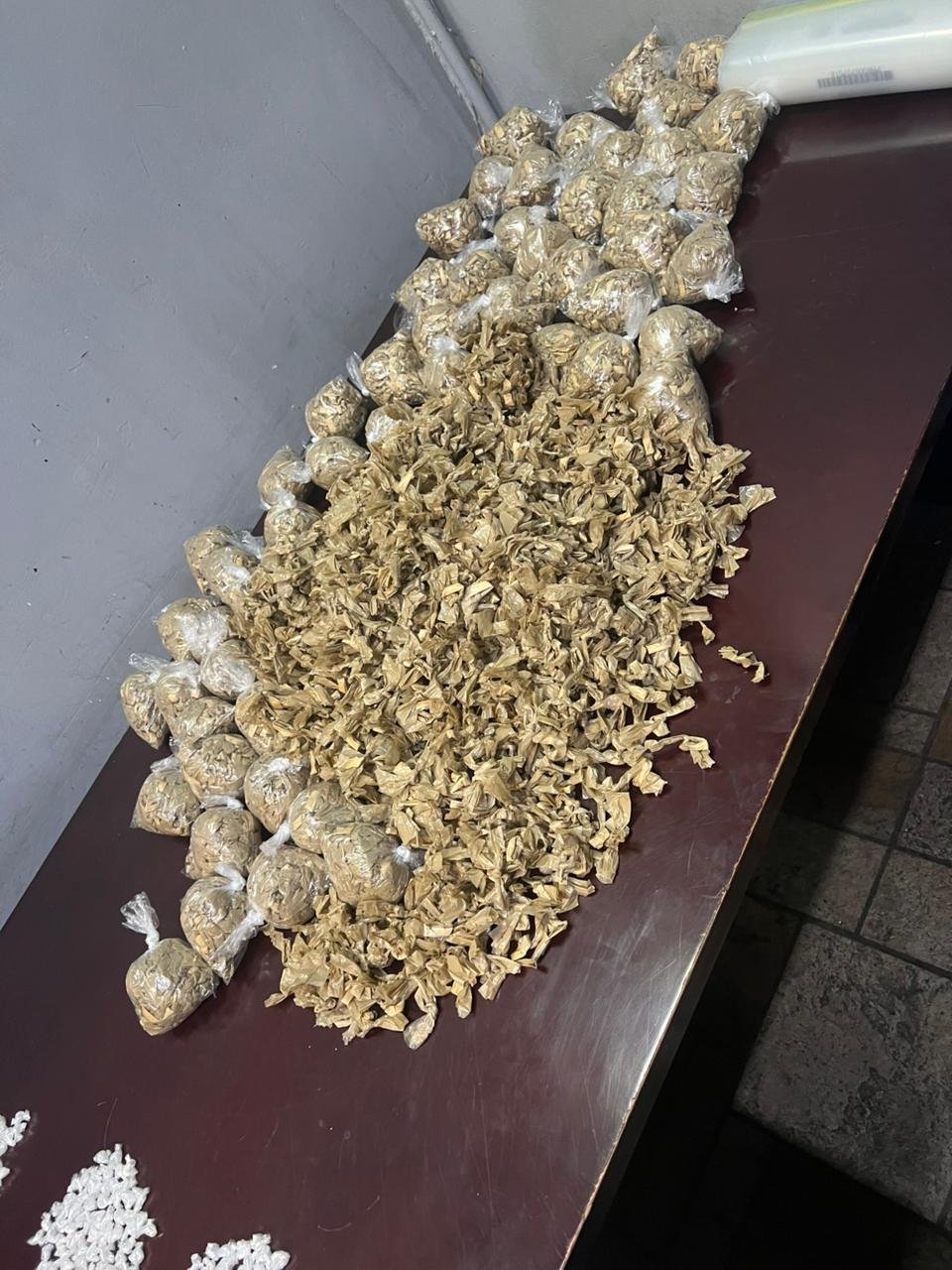 JMPD seizes almost R280,000 worth of drugs in Hillbrow raid