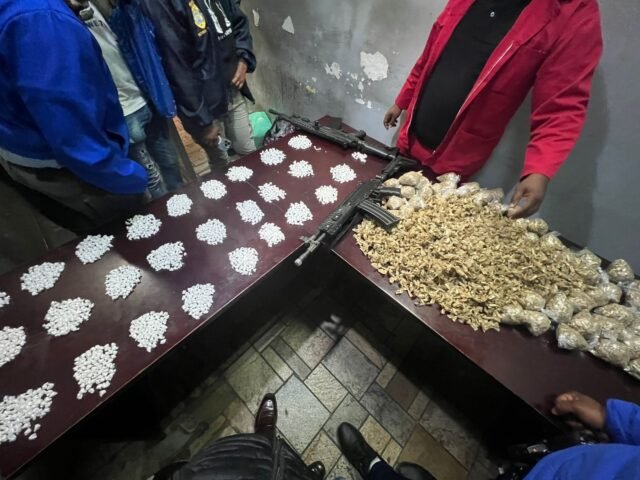 JMPD seizes almost R280,000 worth of drugs in Hillbrow raid