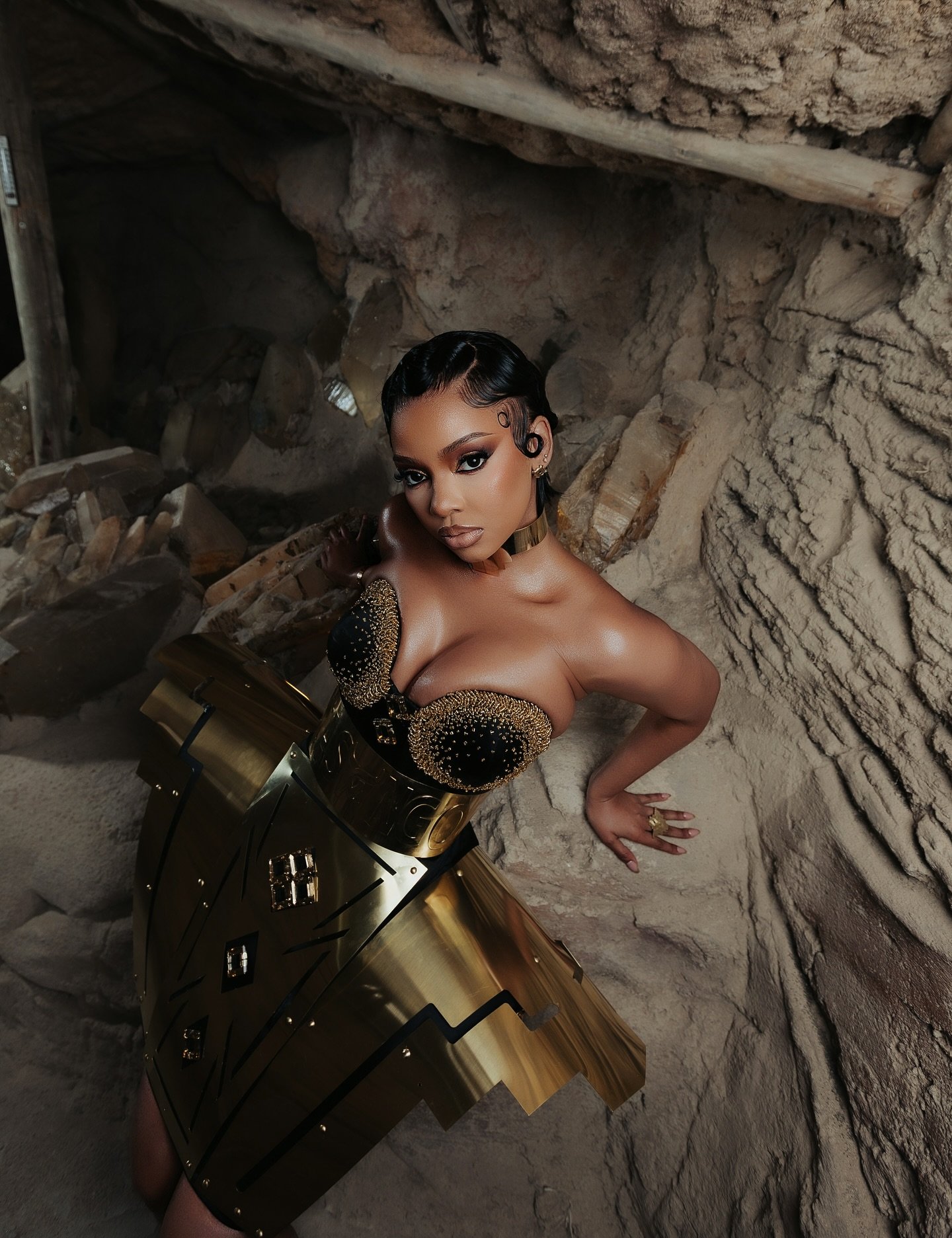 Mihlali Ndamase shines in gold and black at Durban July 2025