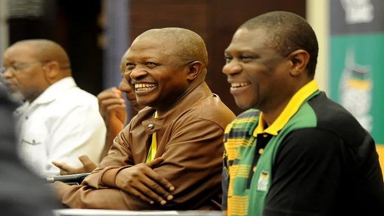 Paul Mashatile hails David Mabuza