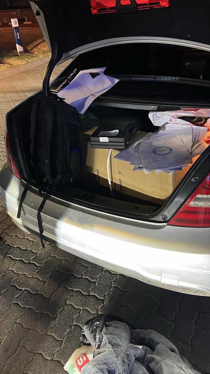 Two arrested in Meyersdal after found in possession of 30 unlicensed firearms