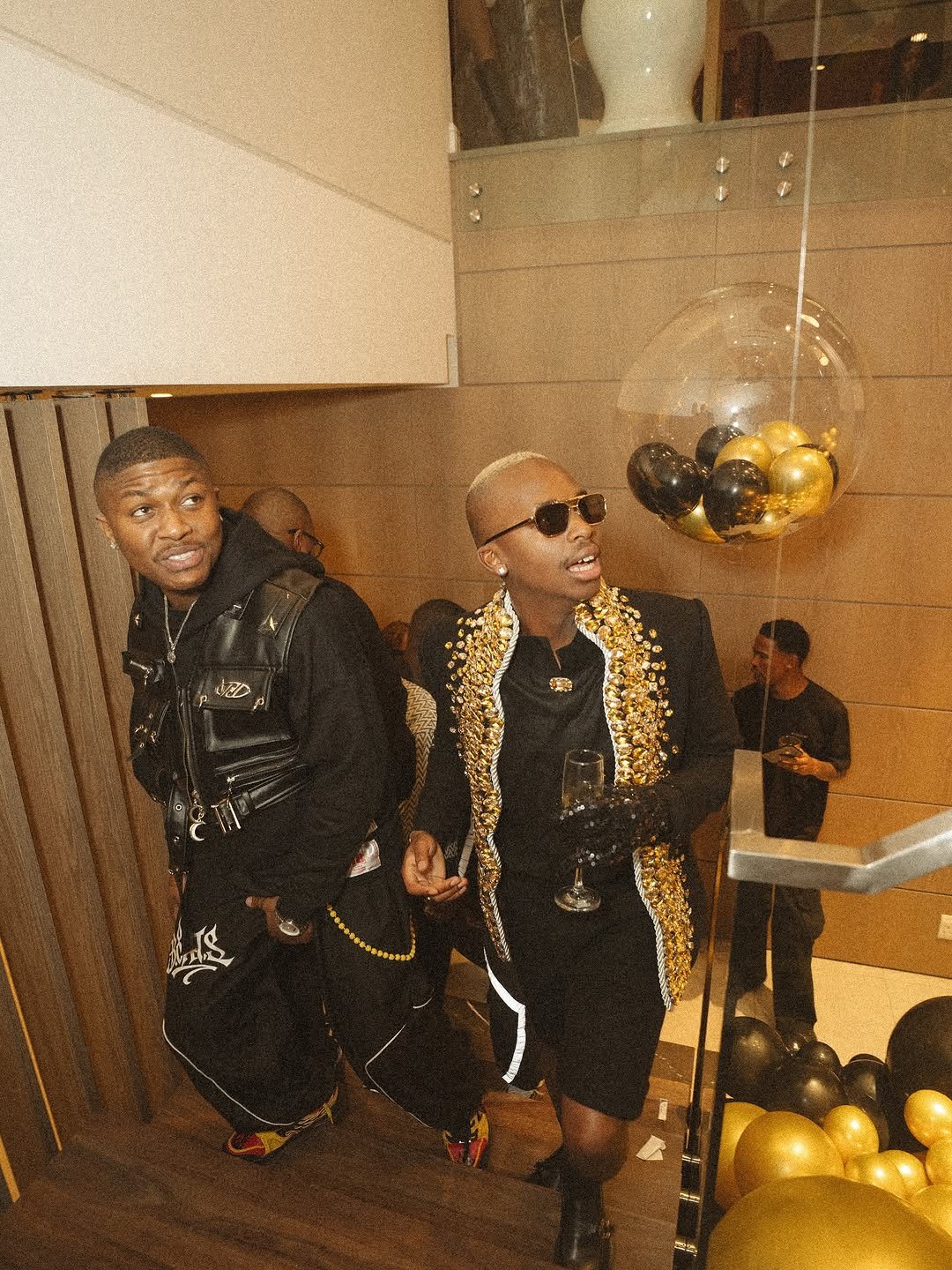 A look into Ciza’s all-black 24th birthday bash