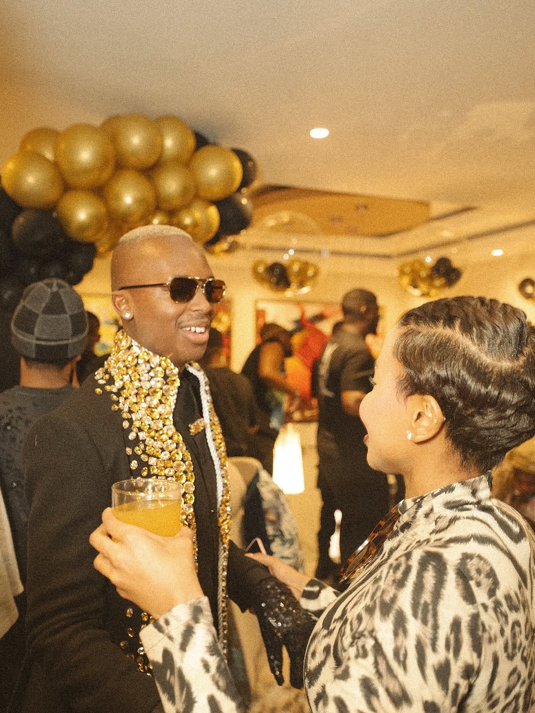 A look into Ciza’s all-black 24th birthday bash