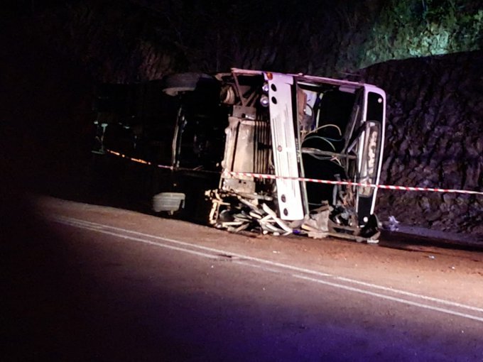 Bus crash claims 4 lives