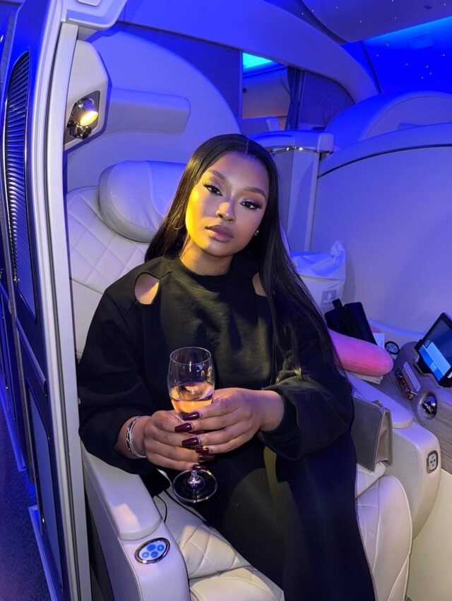 Cyan Boujee2 Cyan Boujee