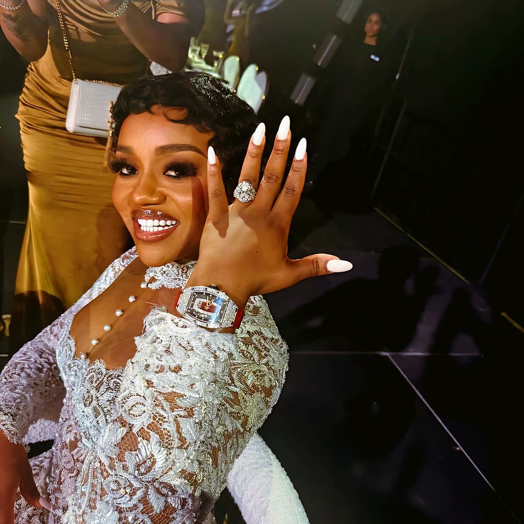 Davido gifts wife $300,000 watch