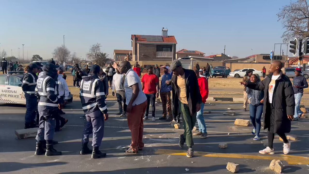 Heavy police presence at Maponya Mall after e-hailing driver killed & vehicles torched