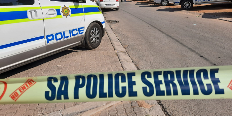 Police hunting suspects