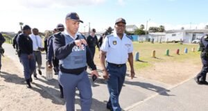 Western Cape commissioner reveals cops hot on heels of Muizenberg's alleged gunman